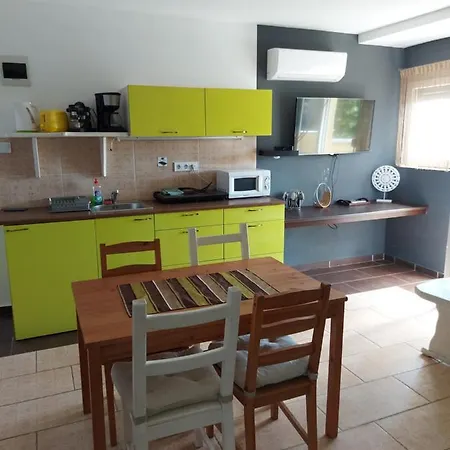 Corner Apartman 5 Siofok Exterior photo