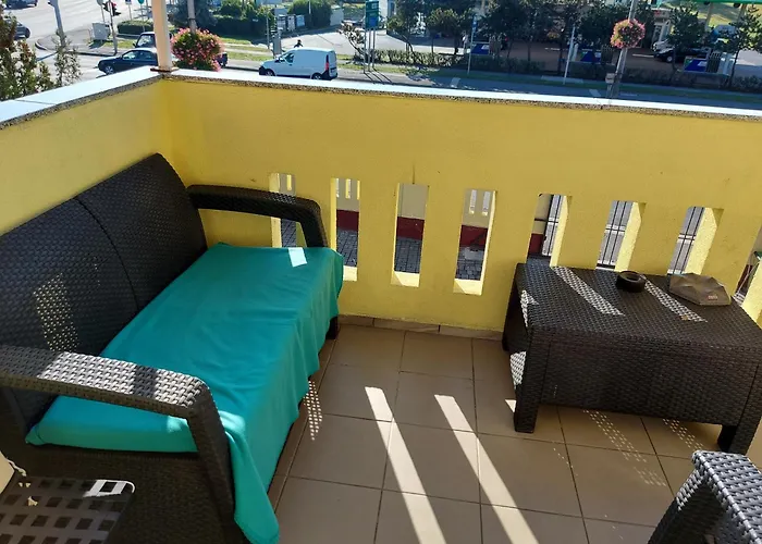 Corner Apartman 5