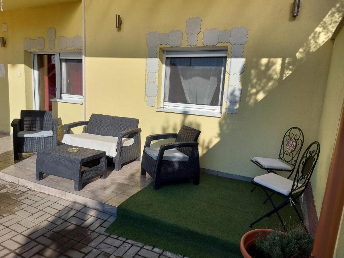 Appartement Corner 5 *