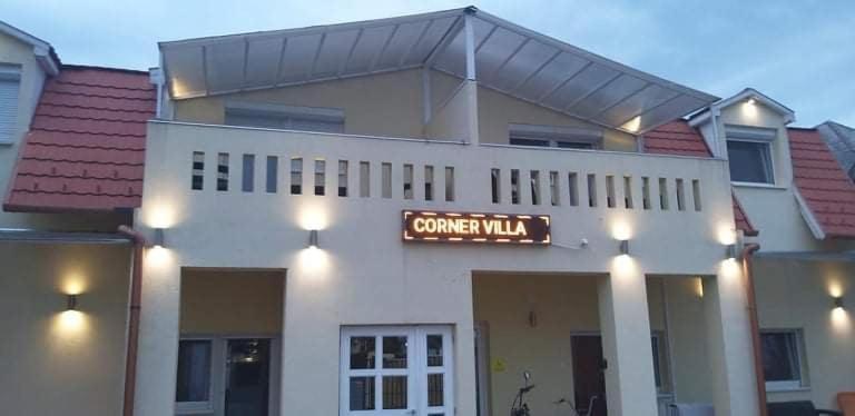 Corner 5 Apartman *