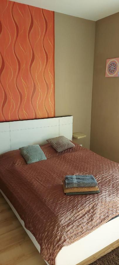 Corner 5 *