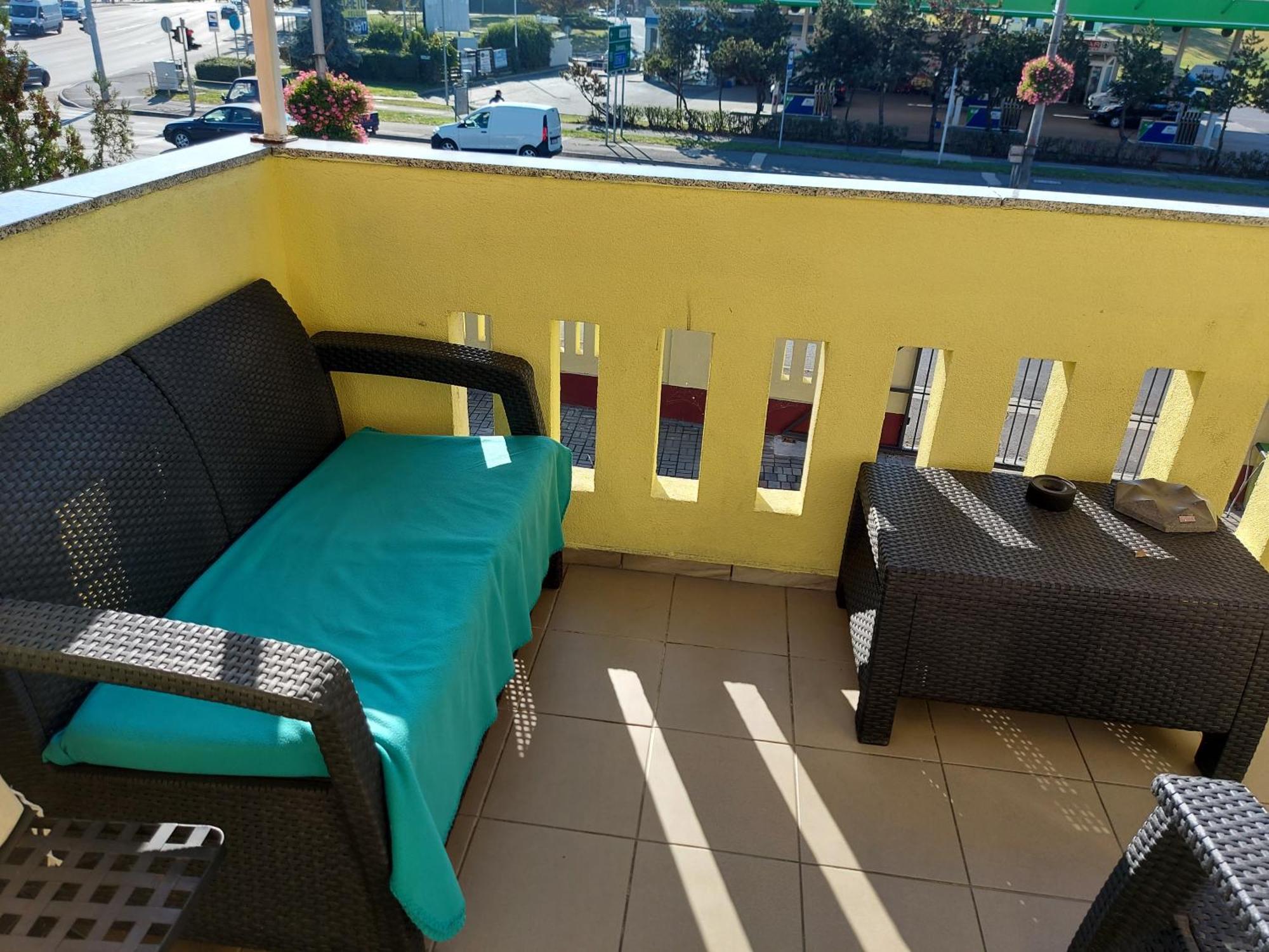 Appartement Corner 5 *